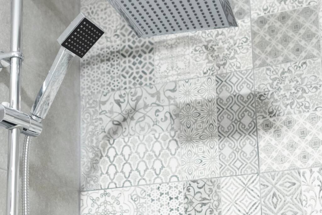 Magnifico Apartamento En Los Remedios Sevilla Eksteriør billede